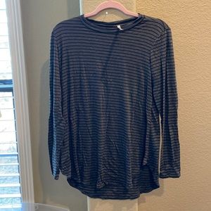 Black/grey striped long sleeve tee